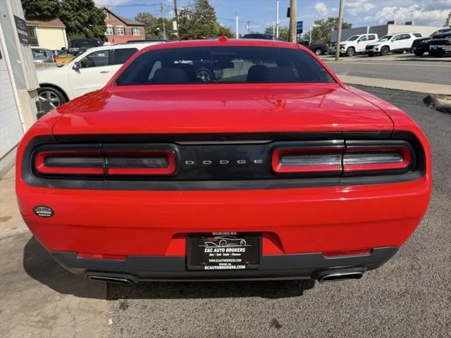 2015 Dodge Challenger SXT