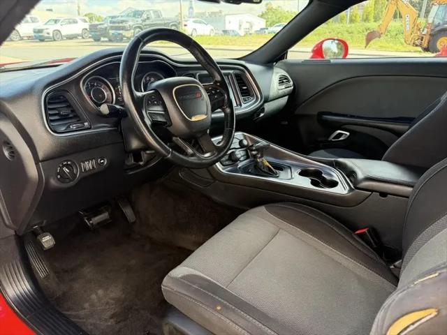 2015 Dodge Challenger SXT