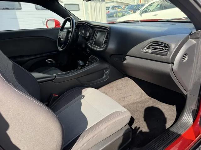 2015 Dodge Challenger SXT