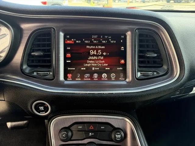 2015 Dodge Challenger SXT