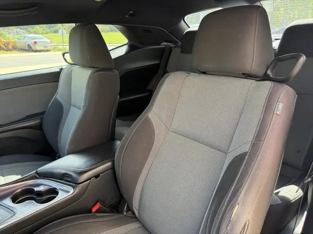 2015 Dodge Challenger SXT