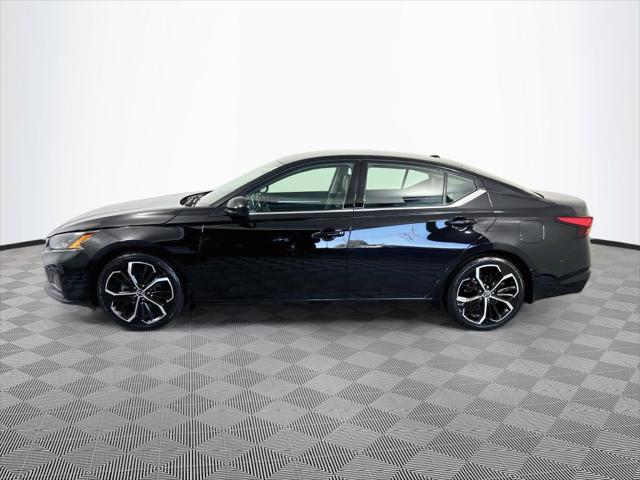 Used 2023 Nissan Altima SR FWD For Sale in Millington, TN