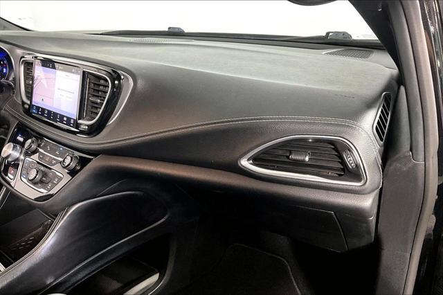 Used 2025 Chrysler Pacifica Limited For Sale in Olive Branch, MS