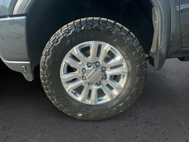 Used 2022 GMC Sierra 2500HD 4WD Crew Cab Standard Bed Denali For Sale in Muscle Shoals, AL