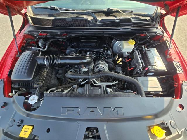 2019 Ram 1500 Big Horn/Lone Star Crew Cab 4x4 57 Box