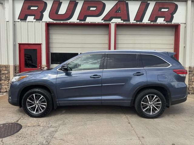 2017 Toyota Highlander XLE for sale in Boulder, CO