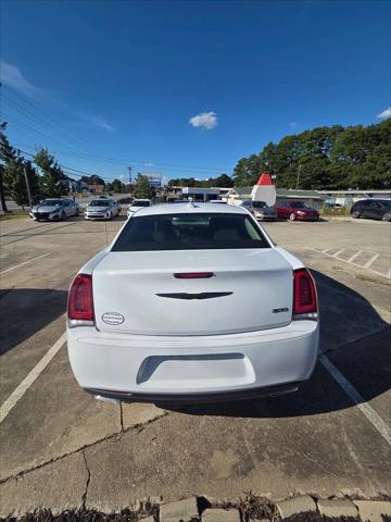 2020 Chrysler 300 Touring