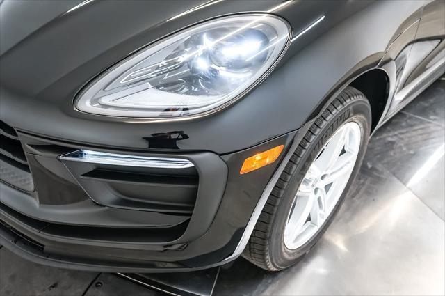 2026 Porsche Macan AWD