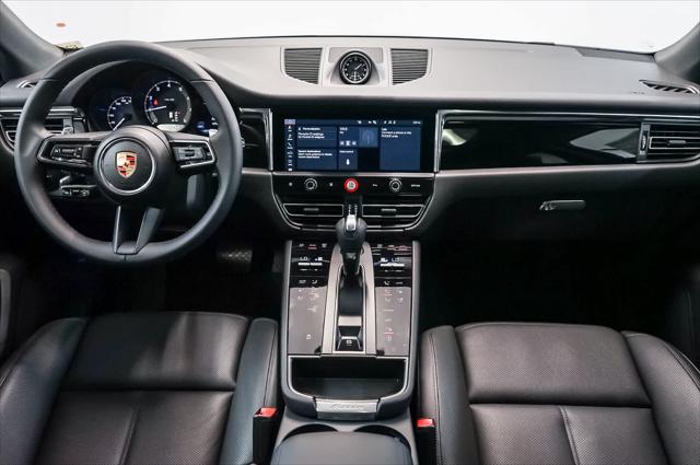 2026 Porsche Macan AWD