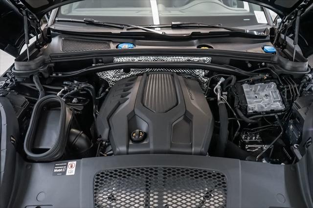 2026 Porsche Macan AWD