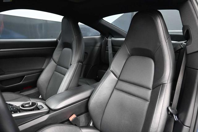 2022 Porsche 911 Carrera