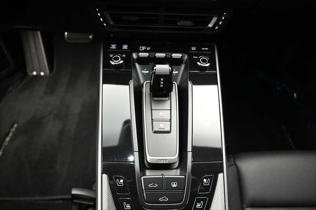 2022 Porsche 911 Carrera