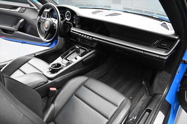 2022 Porsche 911 Carrera