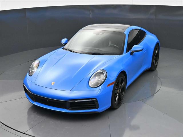 2022 Porsche 911 Carrera