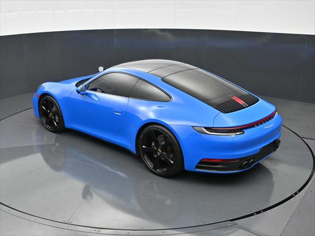 2022 Porsche 911 Carrera