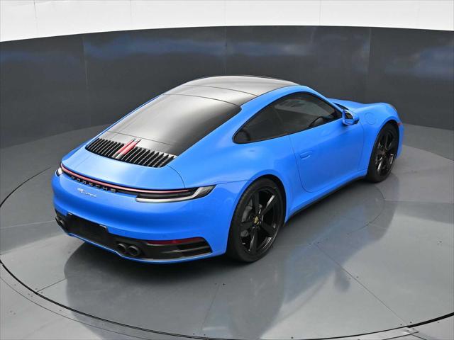2022 Porsche 911 Carrera