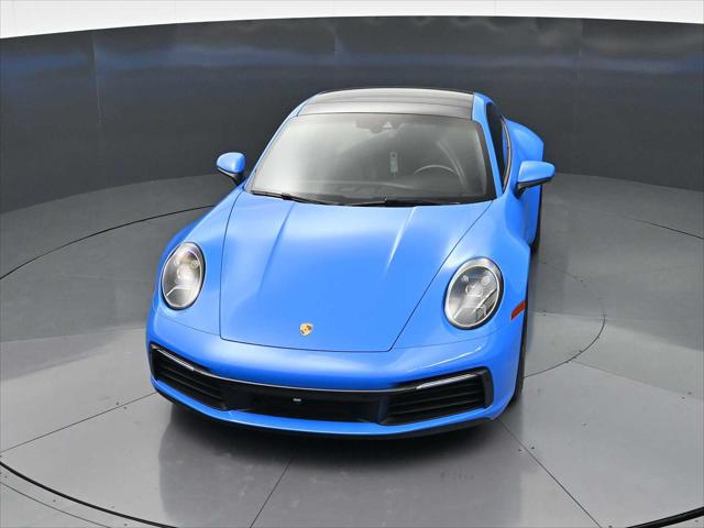 2022 Porsche 911 Carrera