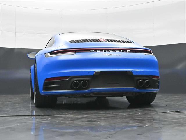 2022 Porsche 911 Carrera