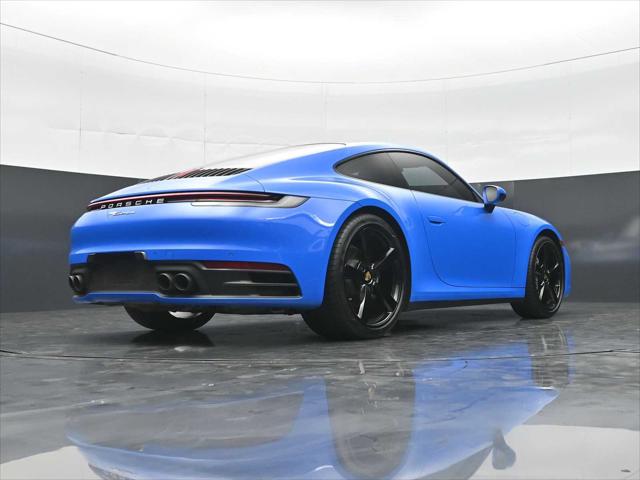 2022 Porsche 911 Carrera