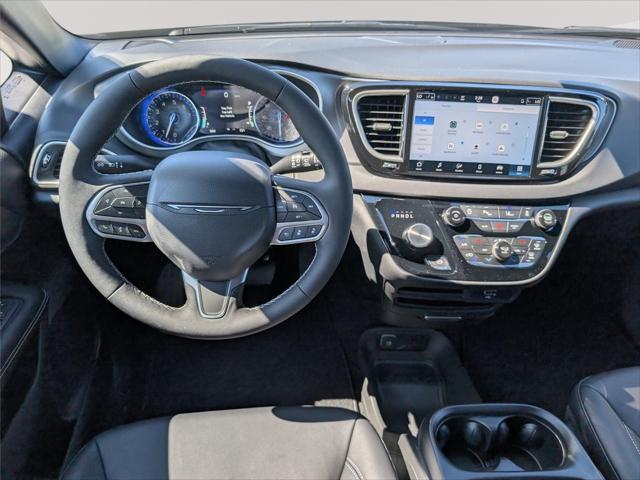 2027 Chrysler Pacifica LX
