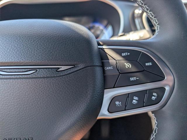2027 Chrysler Pacifica LX
