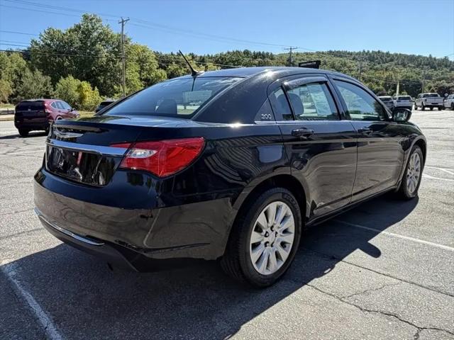 2014 Chrysler 200 LX