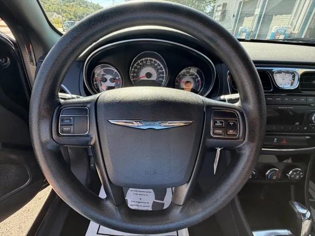 2014 Chrysler 200 LX