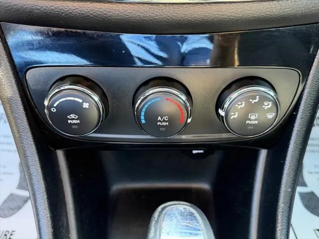 2014 Chrysler 200 LX