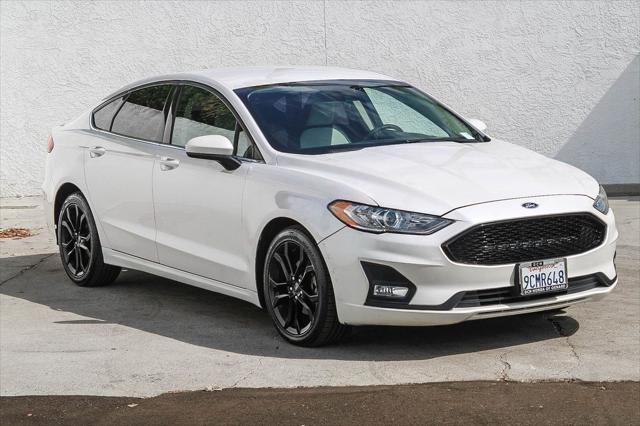2020 Ford Fusion SE
