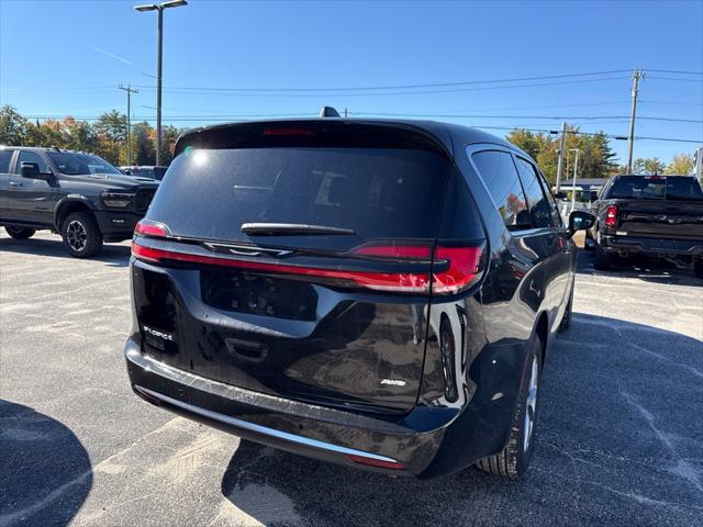2027 Chrysler Pacifica Select AWD