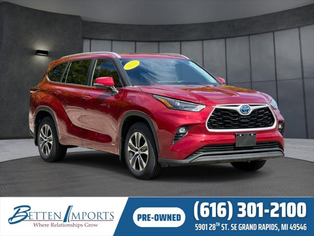 2023 Toyota Highlander Hybrid XLE for sale in Grand Rapids, MI