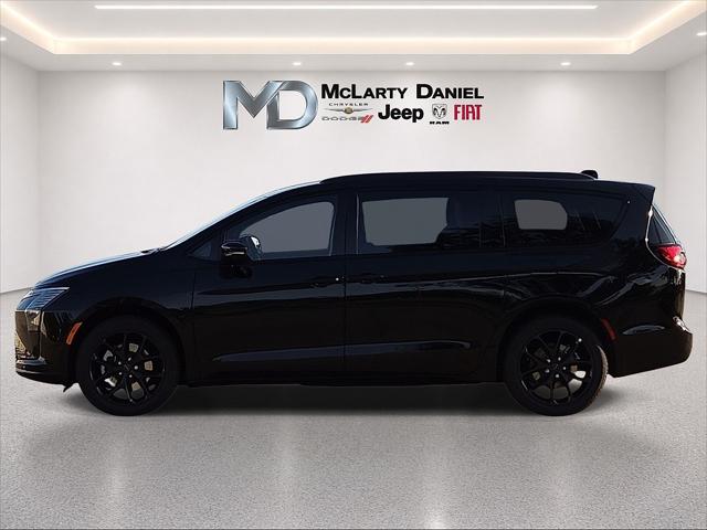 2027 Chrysler Pacifica Limited AWD