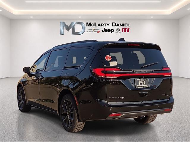 2027 Chrysler Pacifica Limited AWD