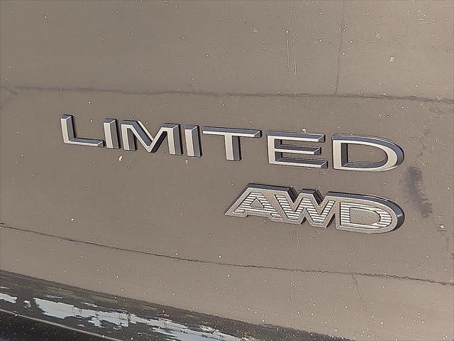 2027 Chrysler Pacifica Limited AWD