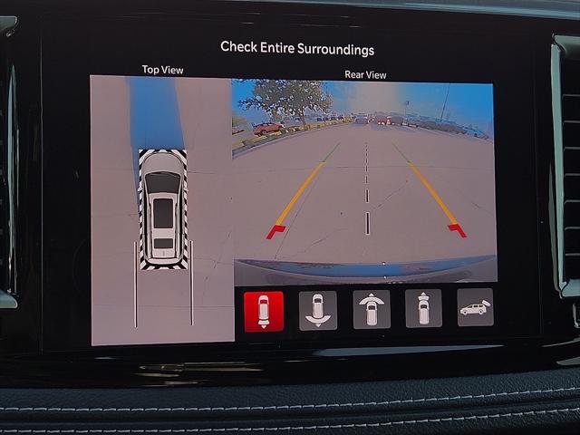 2027 Chrysler Pacifica Limited AWD
