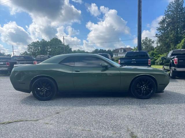 2018 Dodge Challenger SXT Plus