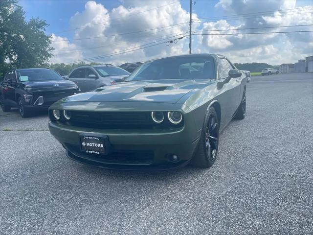 2018 Dodge Challenger SXT Plus