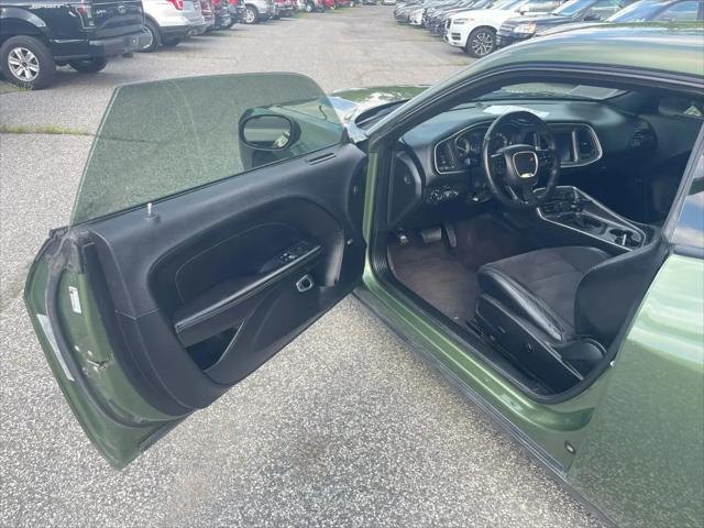 2018 Dodge Challenger SXT Plus
