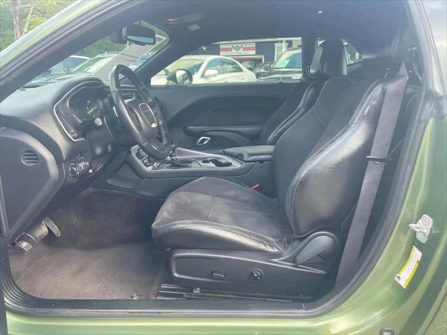 2018 Dodge Challenger SXT Plus