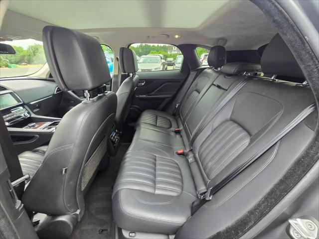 2018 Jaguar F-PACE 30t Portfolio