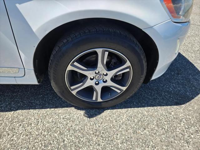 2015 Volvo XC60 T6 Premier Plus