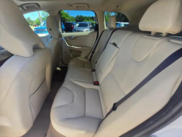 2015 Volvo XC60 T6 Premier Plus