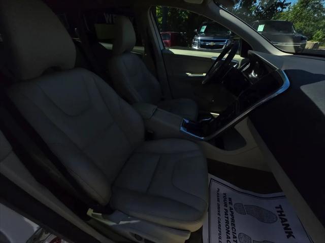 2015 Volvo XC60 T6 Premier Plus