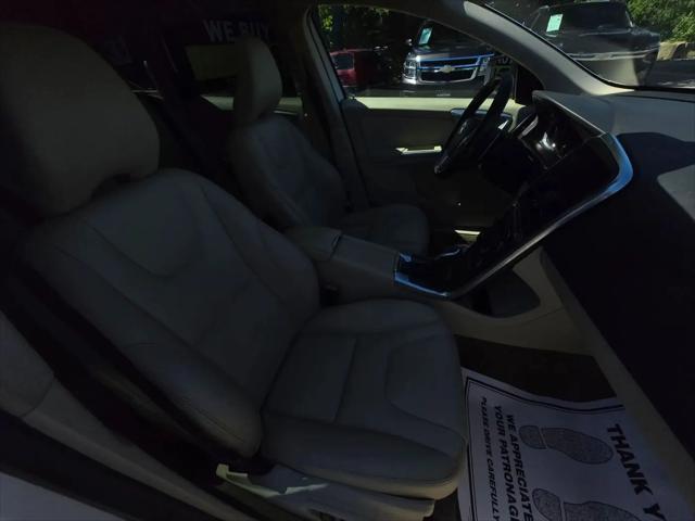 2015 Volvo XC60 T6 Premier Plus