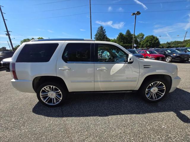 2013 Cadillac Escalade Premium