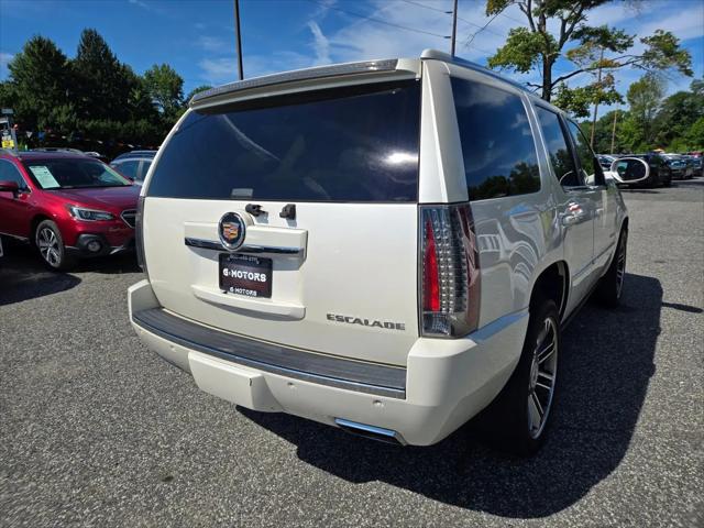 2013 Cadillac Escalade Premium