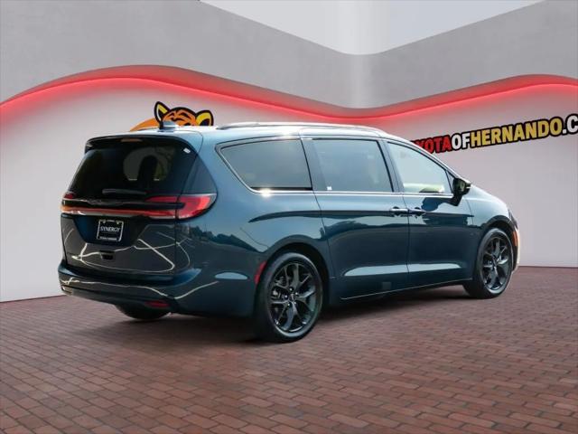 2025 Chrysler Pacifica Limited
