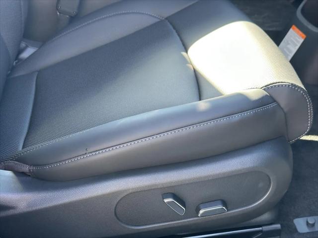 2027 Genesis GV60 19