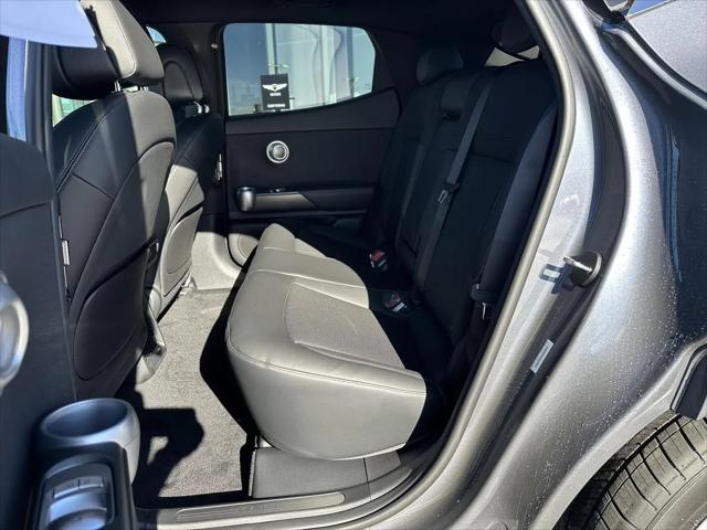2027 Genesis GV60 19