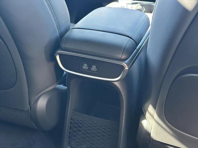 2027 Genesis GV60 19